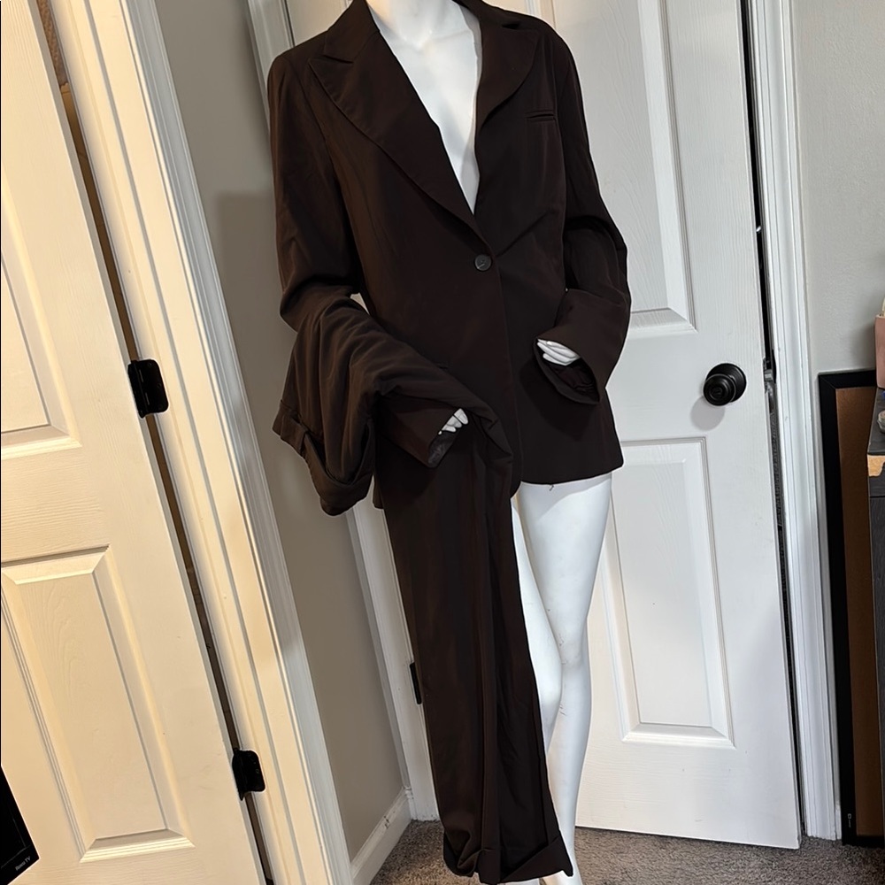 Sophisticated Brown Blazer and Pants Set